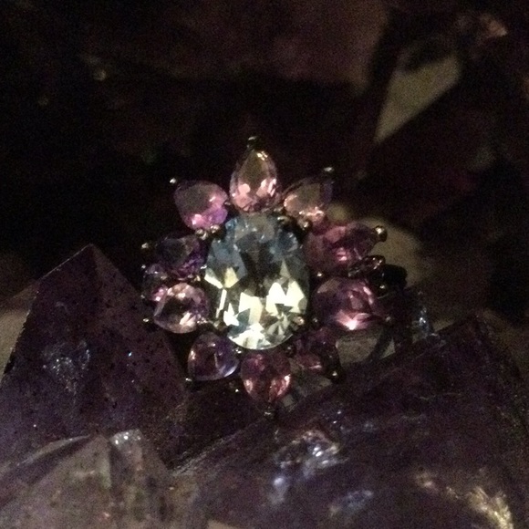 Splendid Genuine Blue Topaz & Amethyst Ring - Picture 9 of 14